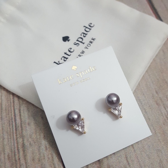 kate spade Jewelry - Kate Spade Gray Pearl Triangle Earrings